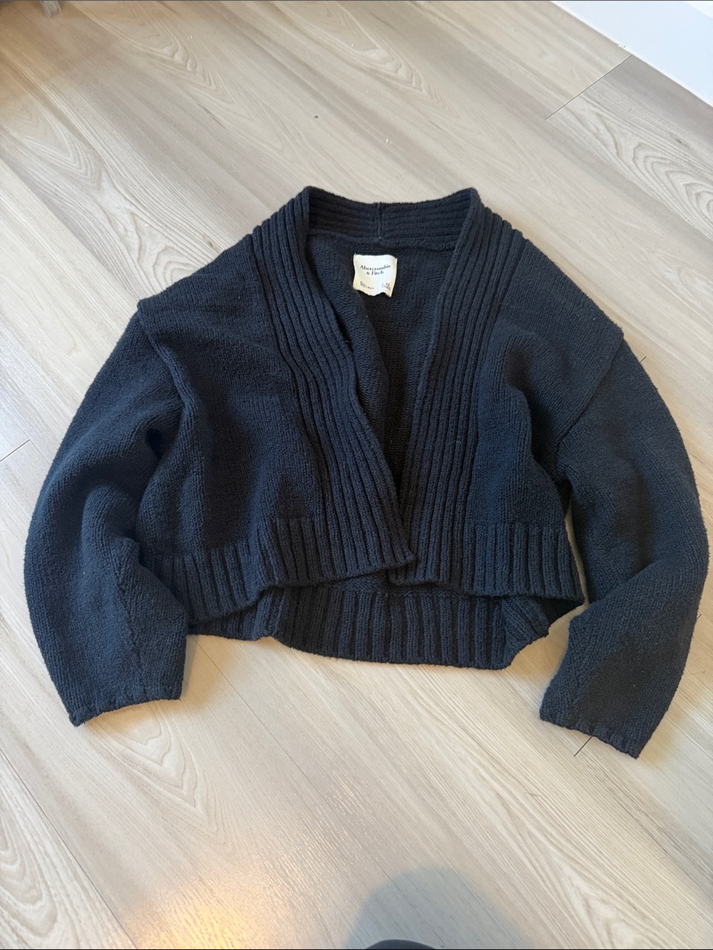 Black Cropped Open-Front Women's Sweater